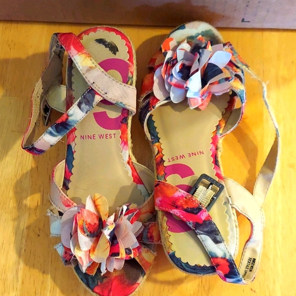 Nine West Multicolor Girls Wedge Sandals Size 13M - Picture 2 of 5